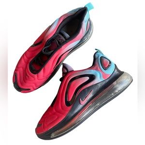 Nike Air Max 720 Men’s Red Gradient Blue Fury Sneakers size 7